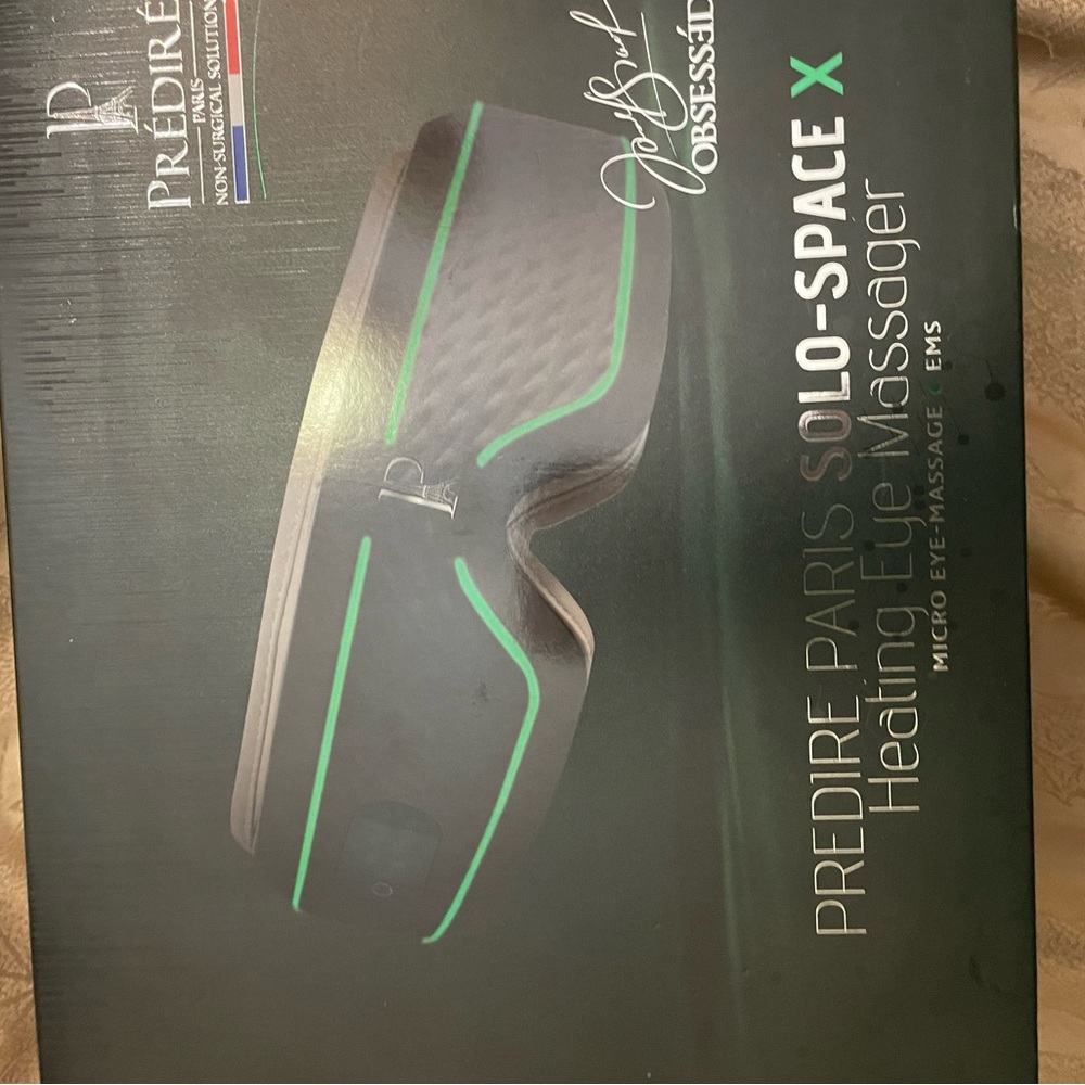 Solo-Space X Heating Eye Massager - Black